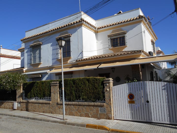 Ferienwohnung/app. Für 4 Gäste Mit 100m² In Chipiona (124279) - Chipiona