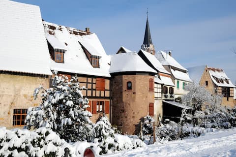 13th century house in the heart of the Alsatian vineyard