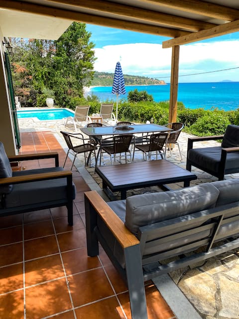 Villa Thea - Private Pool Steps from the Beach