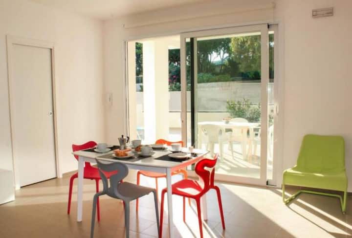 Rez-de-chaussée Trois Chambre A Caucher - Marina di Ragusa