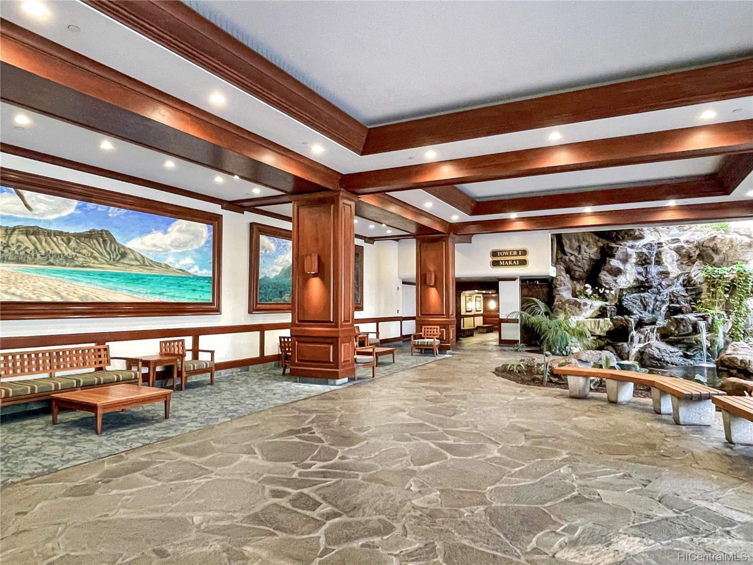 Condo in Honolulu · ★4.62 · 1 bedroom · 3 beds · 1 private bath - Image 17