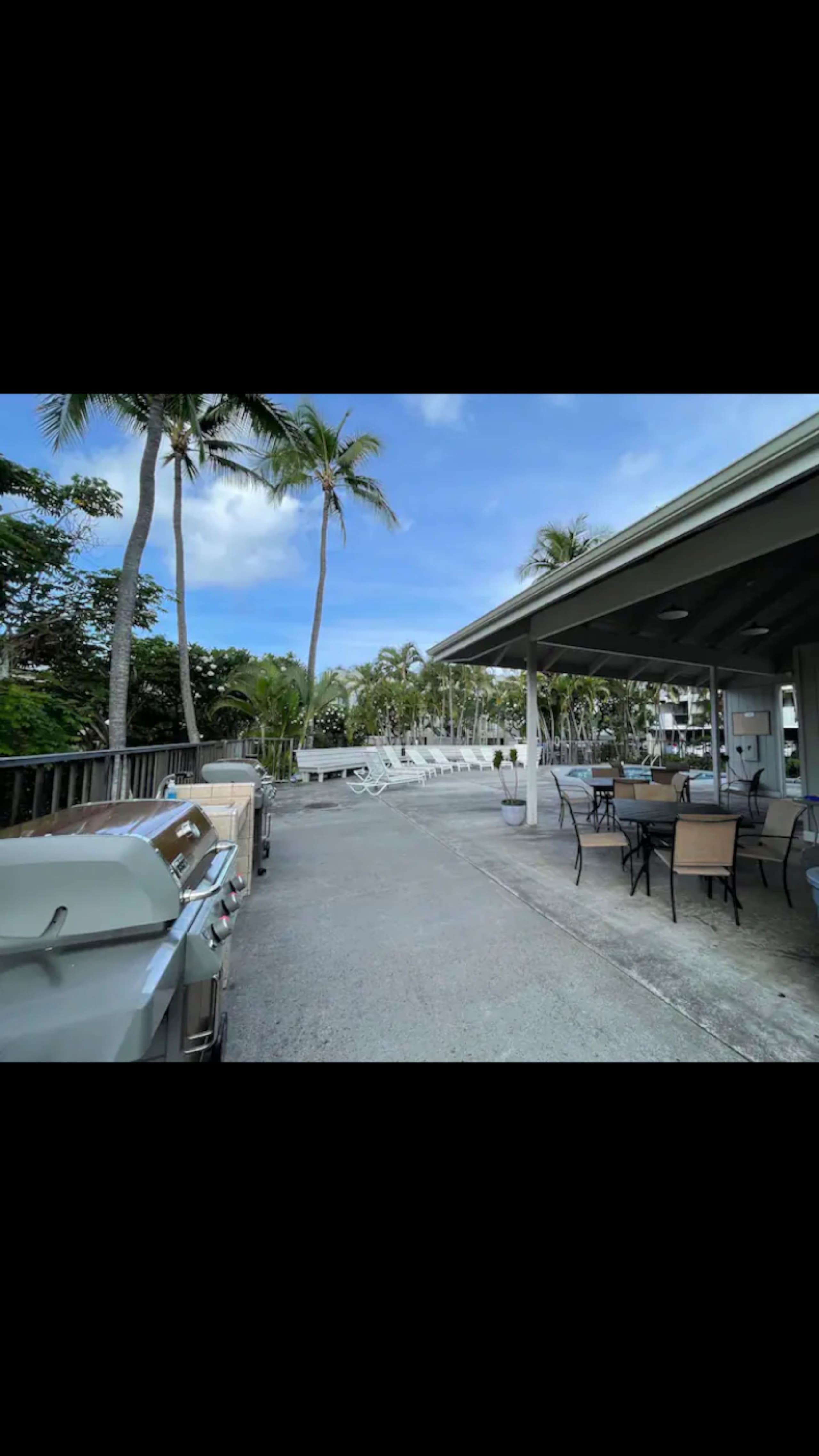 Condo in Kailua-Kona · ★4.89 · 1 bedroom · 2 beds · 1 private bath - Image 11