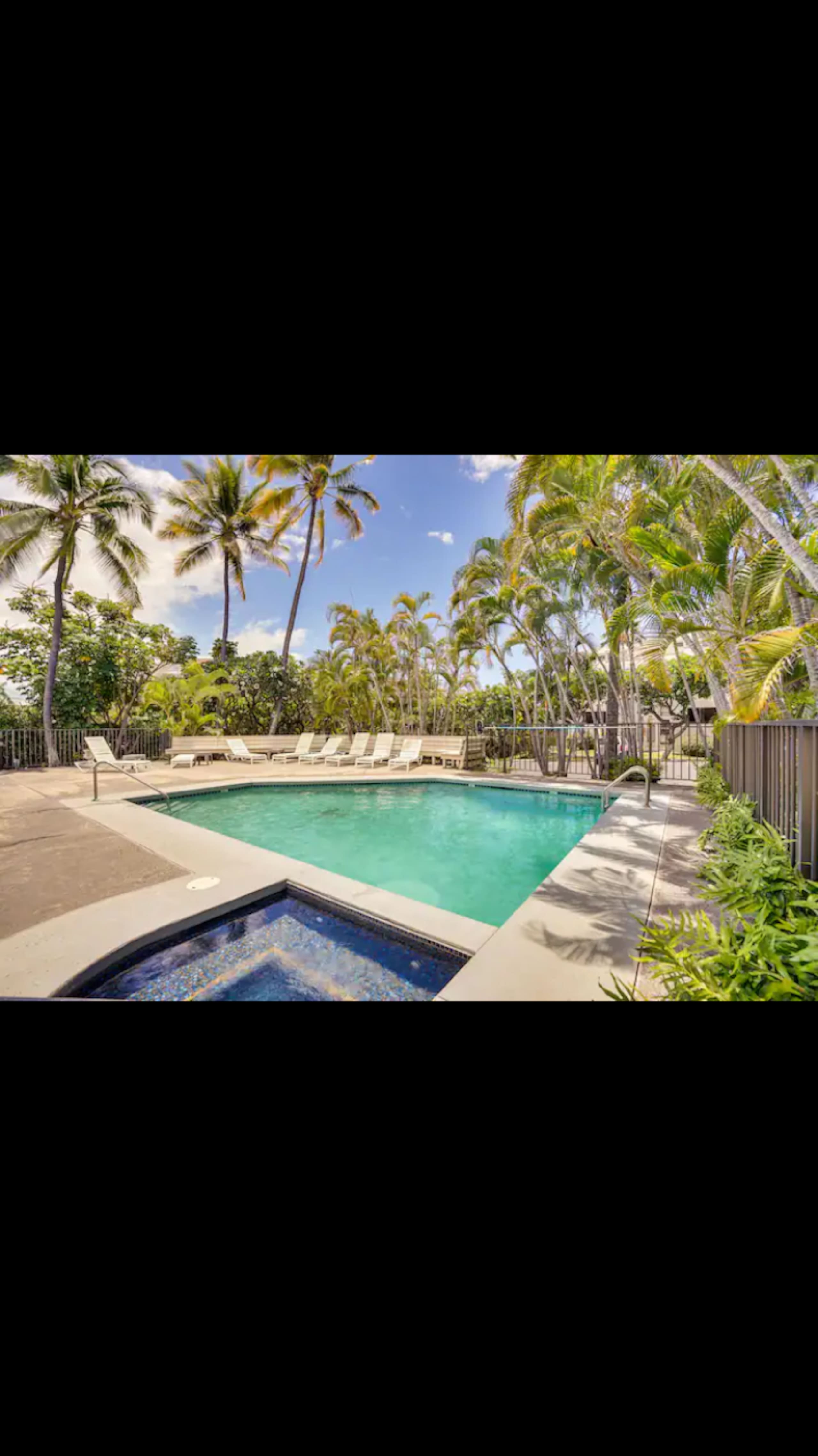 Condo in Kailua-Kona · ★4.89 · 1 bedroom · 2 beds · 1 private bath - Image 9