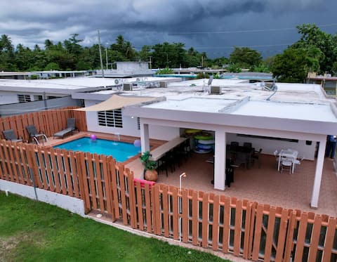Casa Playa Tropical, Tropical Beach House & Pool