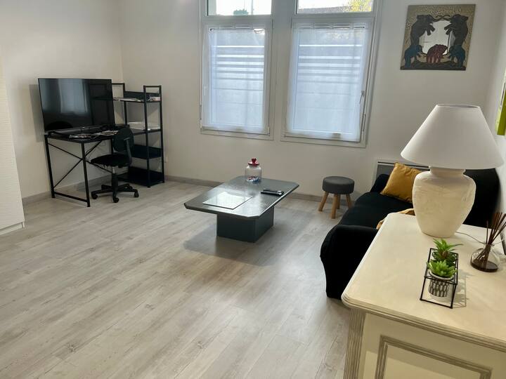 Atelier Urbain : Studio Industriel En Centre-ville - Montluçon