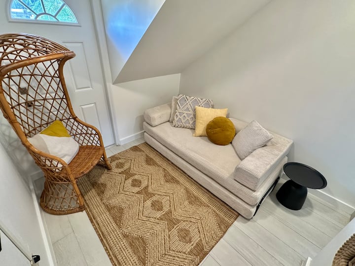 Boho Beach Studio 20 Steps To The Beach! - West Bay