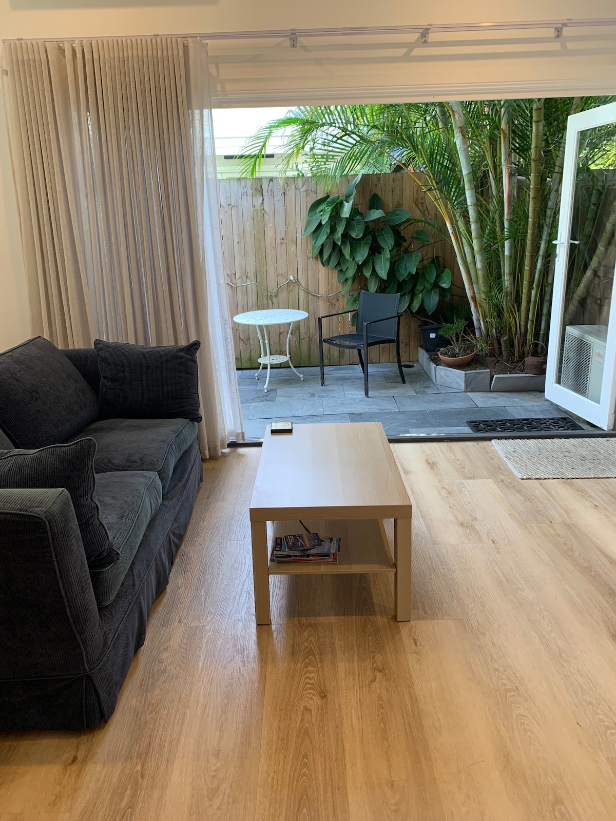 Successful Airbnb property: Cosy garden studio at Manly beach in Manly
