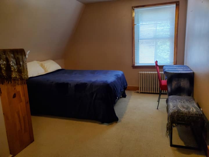 غرفة النوم 2