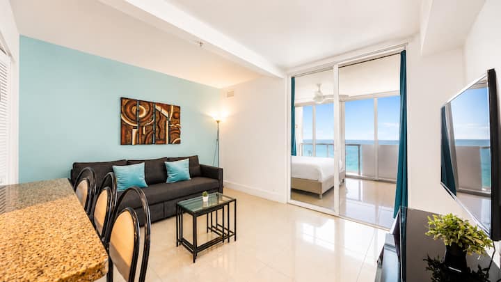 Panoramic Beach View | Balcony + Divider + Valet - Miami Beach