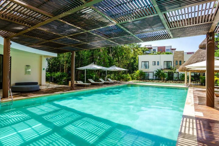 Lagunas Mayakoba, Jungle Lagoon, Pools & Gym - Playa del Carmen