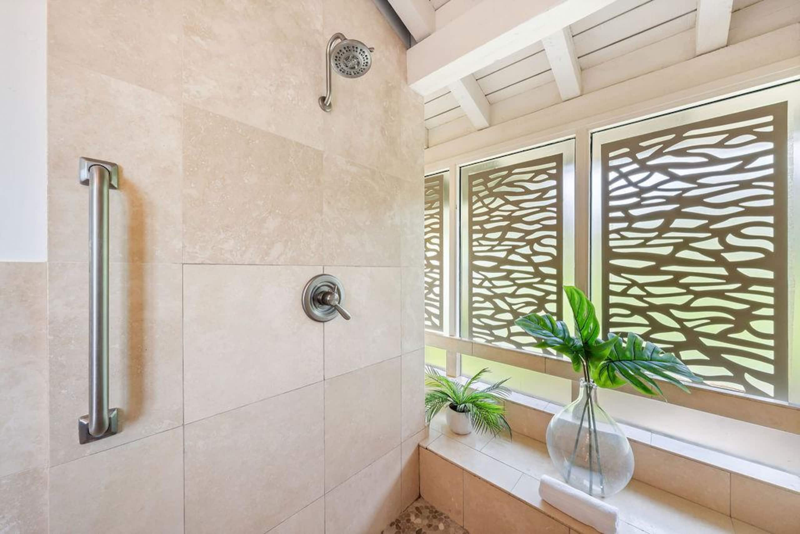 Villa in Lahaina · ★4.86 · 1 bedroom · 2 beds · 1.5 baths - Image 35