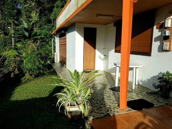 90 M² Casa ∙ 1 Habitación ∙ 2 Huéspedes - Martinica