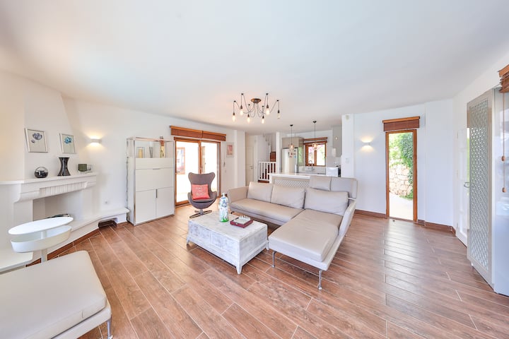 Villa Seftali. 
Fantastic Sea View!
4 Bedrooms - Kalkan