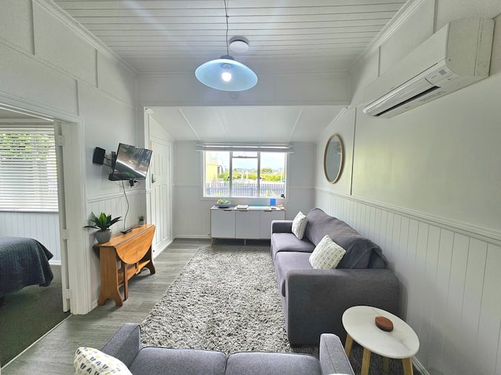 Revell Street Cottage - Hokitika