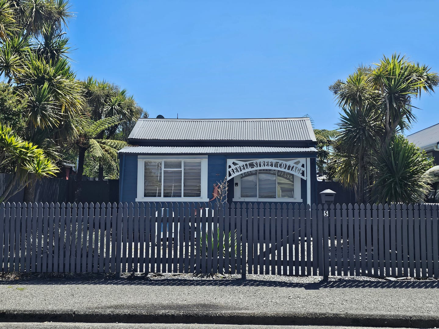 Revell Street Cottage 2