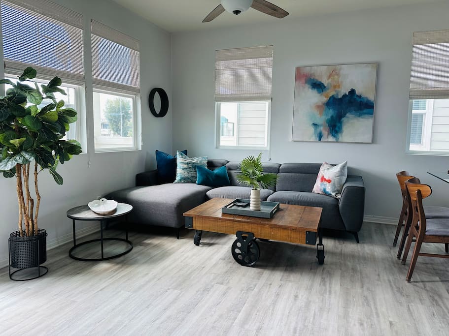 Cozy & Comfortable home near the beach & Coronado