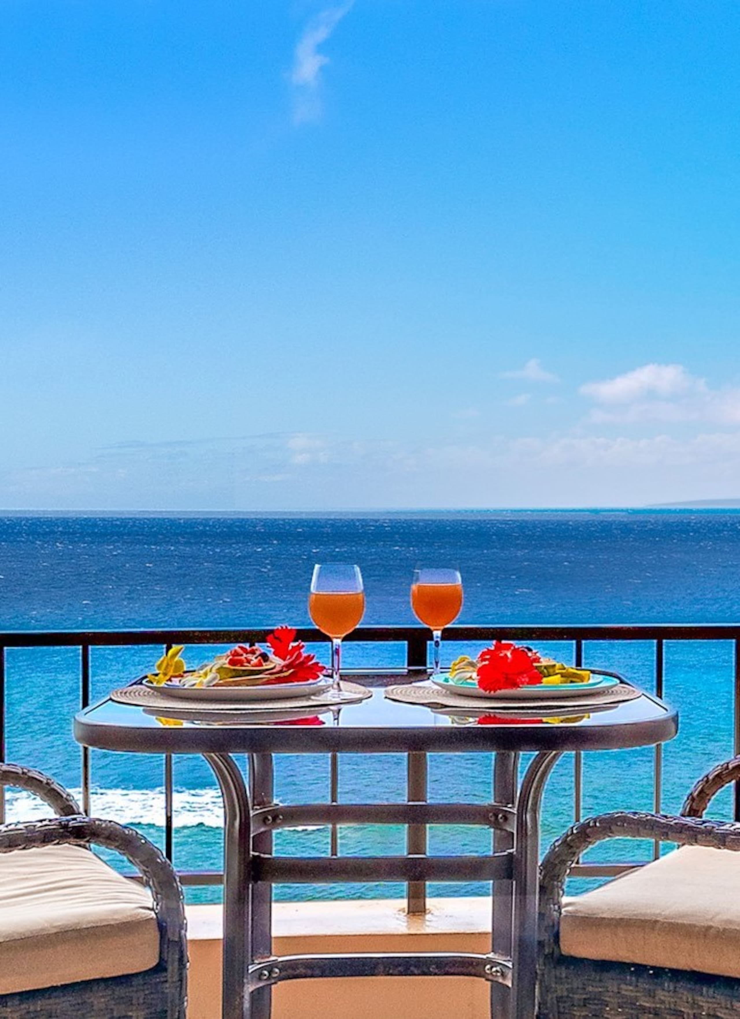 Condo in Lahaina · ★4.96 · Studio · 1 bed · 1 bath - Image 1