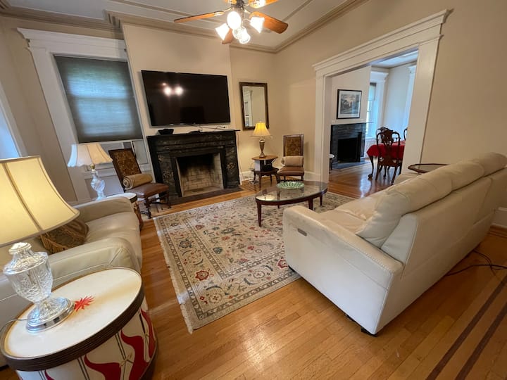 Historic Manor Farmhouse Near Sesame - Jersey Shore, NJ