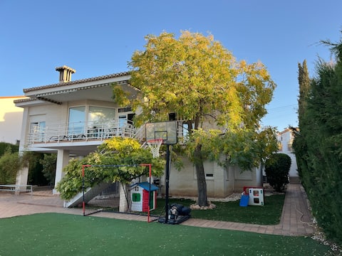 Villa Mare, marvelous spaces, great views!