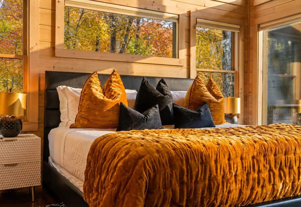 Boujee Lodge, with long-range Blue Ridge views, Blue Ridge, Georgia, USA, photo 7 of 10