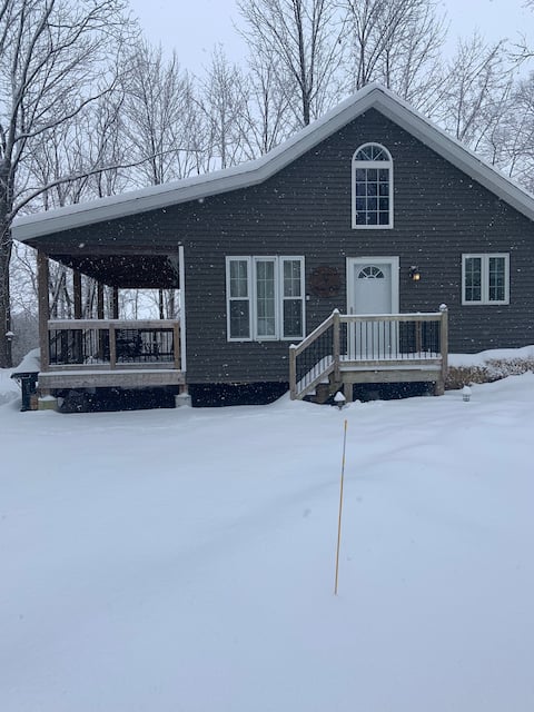 🍷CLOUD WINE COTTAGE FLX🍷secluded w/HOT TUB!!!