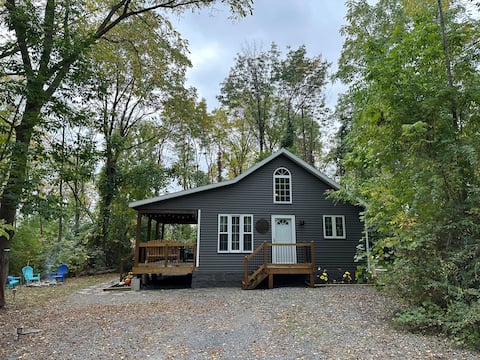 🍷CLOUD WINE COTTAGE FLX🍷secluded w/HOT TUB!!!