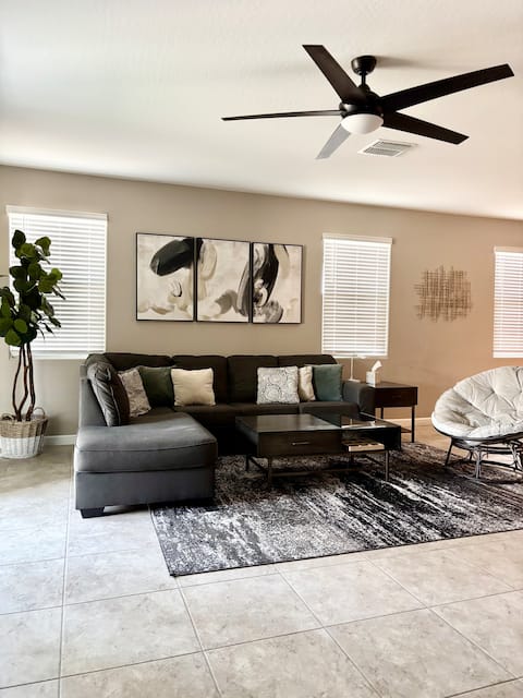Top performing Airbnb: Select Stay, 4bd 2bth keyless entry in Buckeye