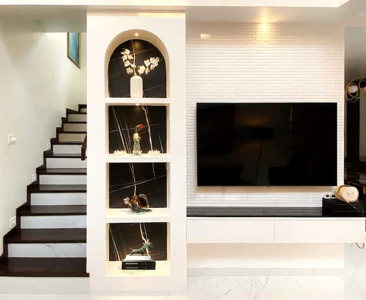 Living room image 3