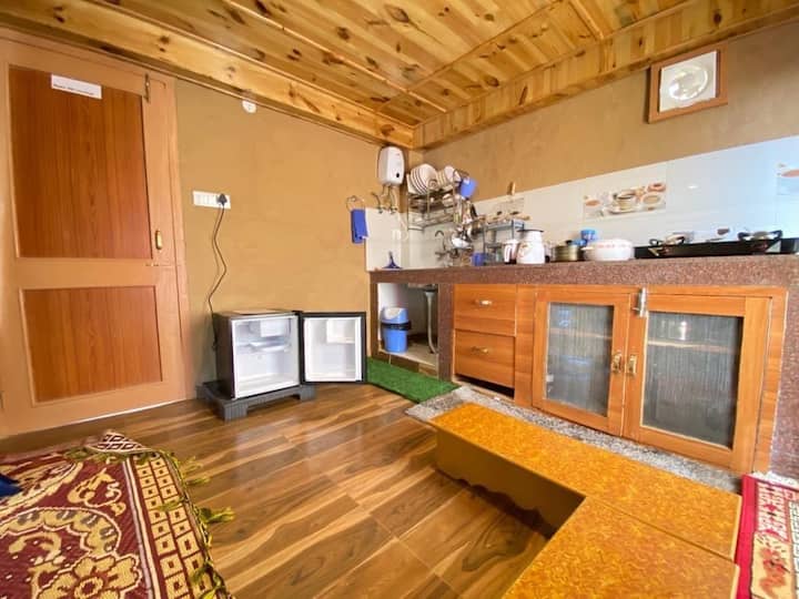 1 Bhk Independent Mud House +Netflix+power Backup - Manali