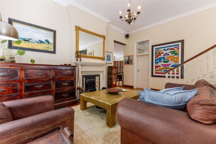 Fresnaye Family Villa. Secure & Spacious - Le Cap