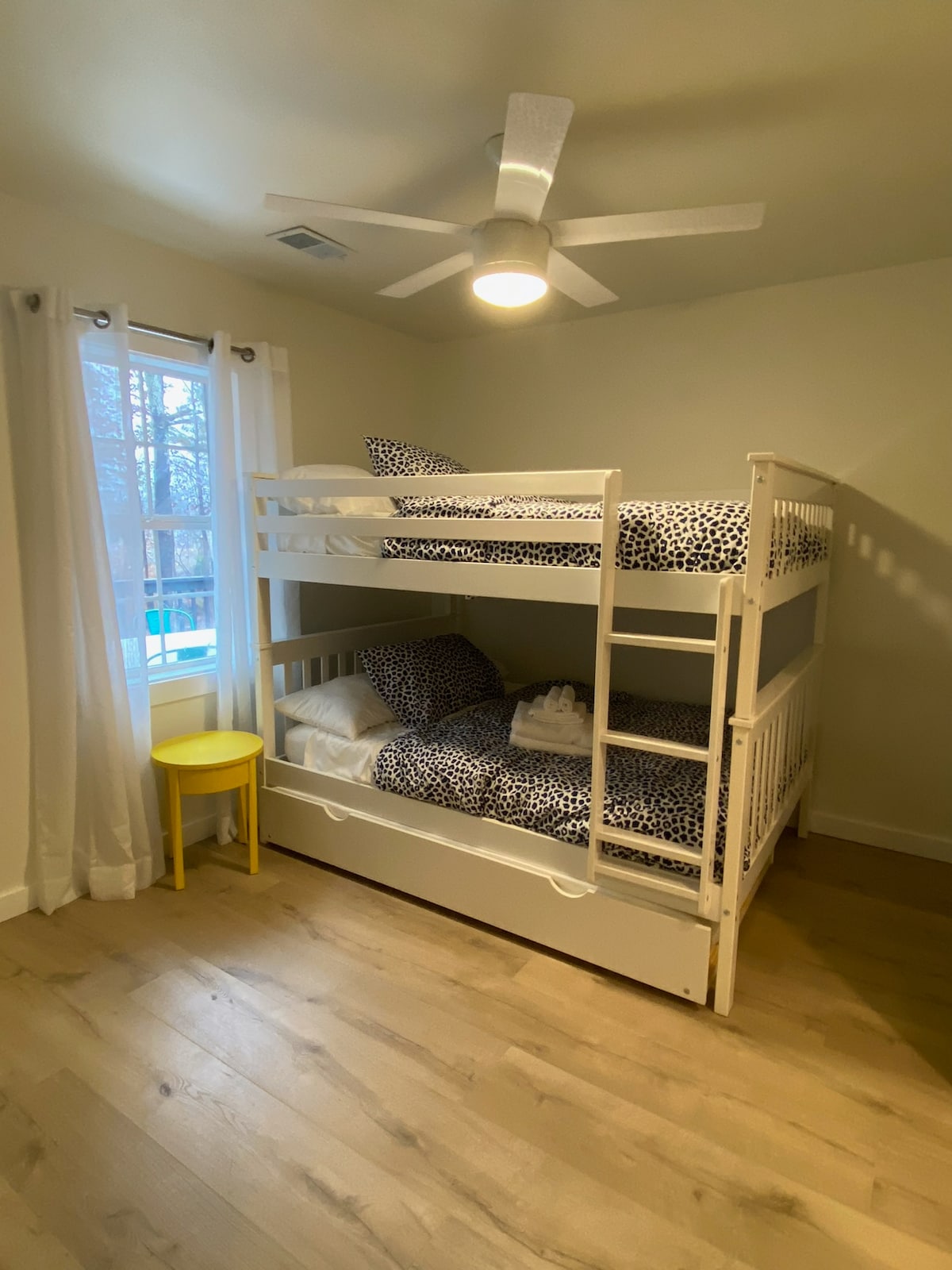Remodeled 2Bd 2Ba House on 1 Acre Near Lake Lanier