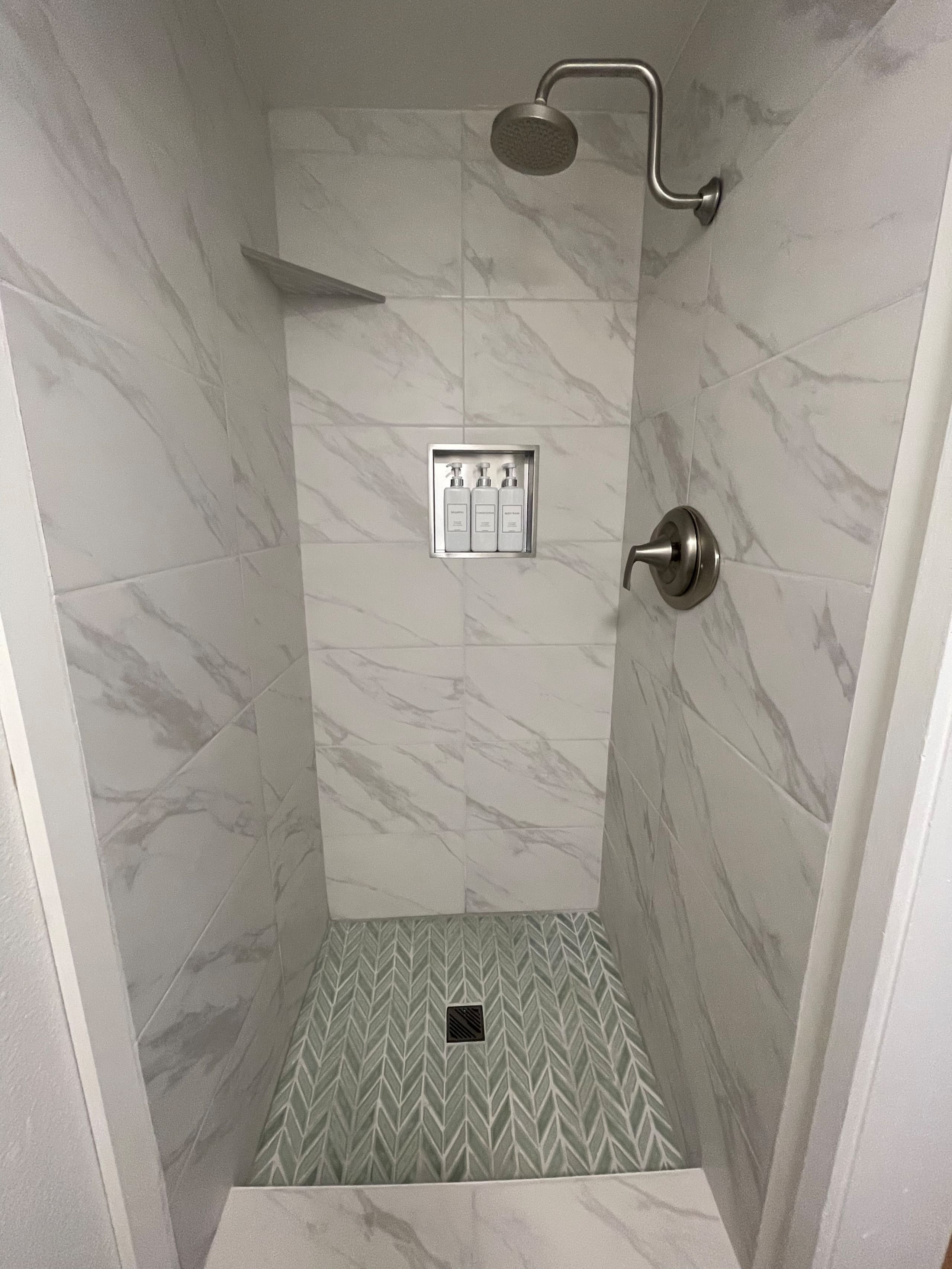 Condo in Kailua-Kona · ★4.99 · Studio · 1 bed · 1 bath - Image 3