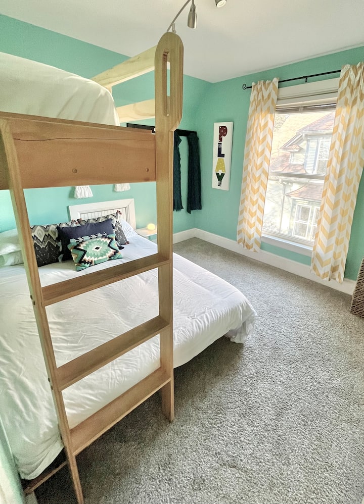 Krevat dopio "Queen" dhe krevat dopio "twin"