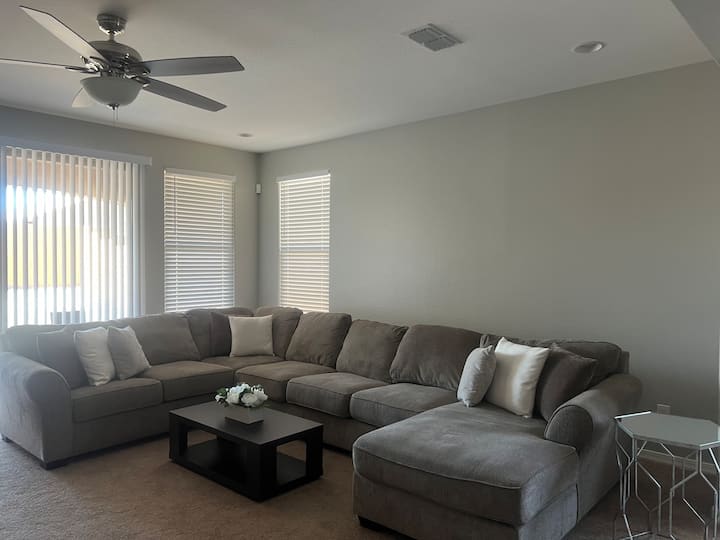Beautiful, Family-friendly, Clean & Cozy 3 Br Home - Buckeye, AZ