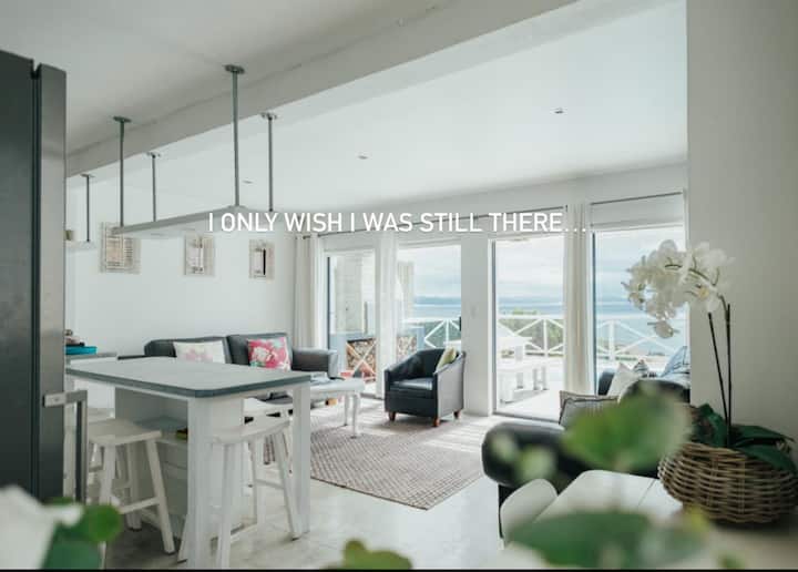 Surfstar Pool House - Jeffreys Bay