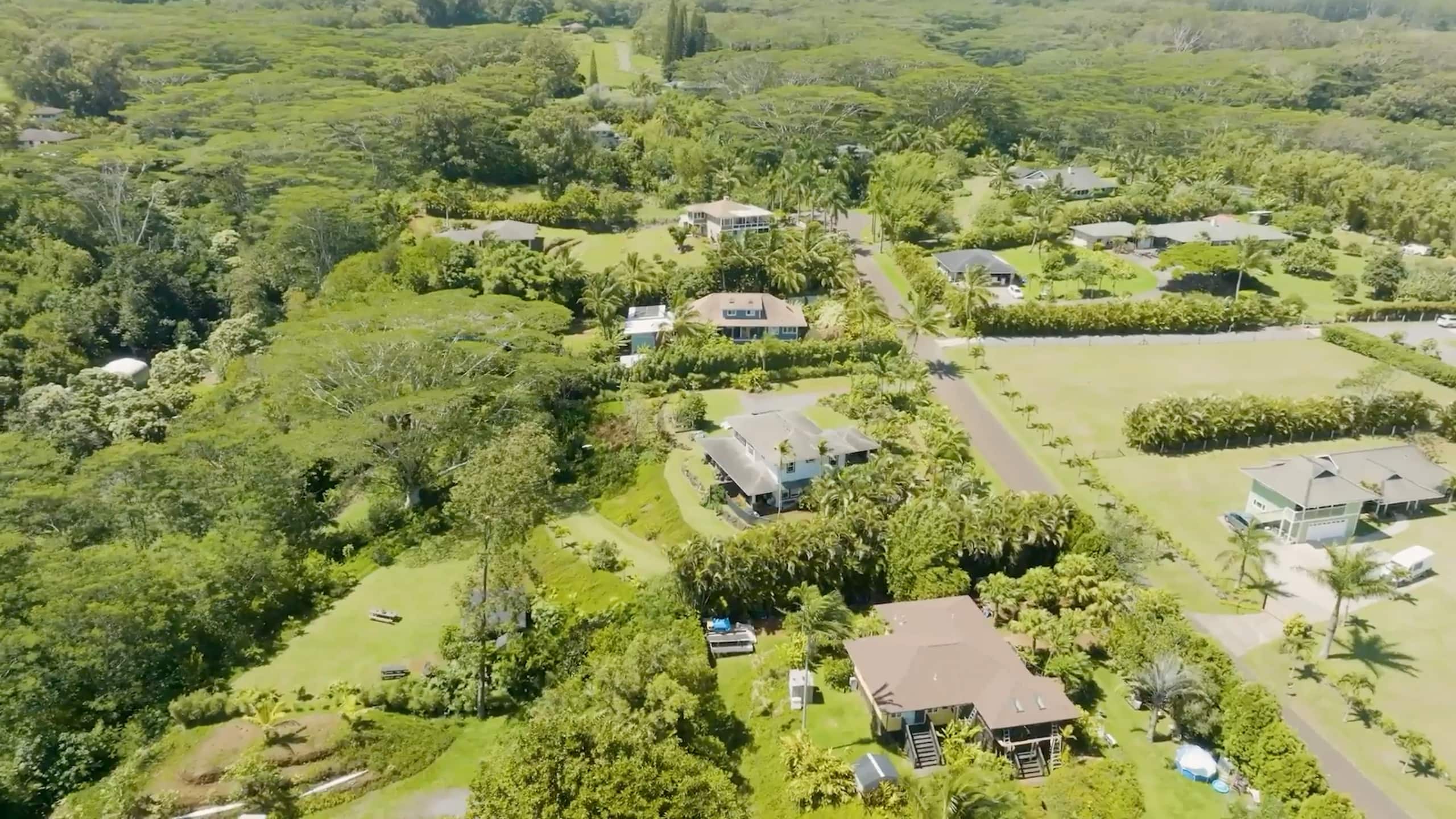 Ho’oko’ana Maui Farm Stay. On Staycation TV - Photo 105