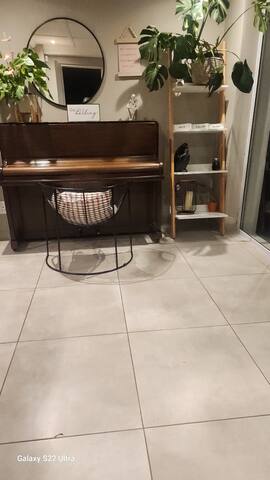 Calmness in Claremont gallery image 4