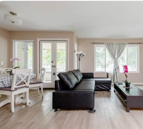 Top Airbnb: Tranquil Laguna Home in Laguna Hills