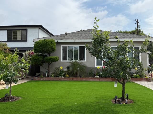 Adorable House with EV&Parking-Family Friendly