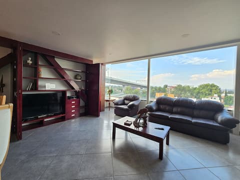Popular Airbnb listing: Spacious entire unit, 5 areas with bathroom, Hospitales Tlalpan! in Calvario Camisetas