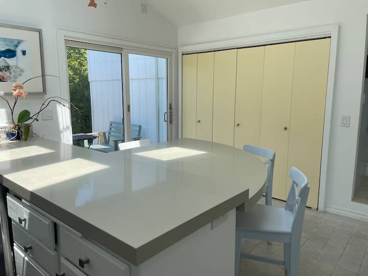 Greek Islands Inspired 3 Bedrooms Home - Redwood City, CA