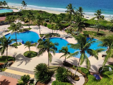 Cimarron Beach - Bello Apto con salida a la playa.