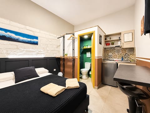 Mini Studio Apt 1116 · Compact Living