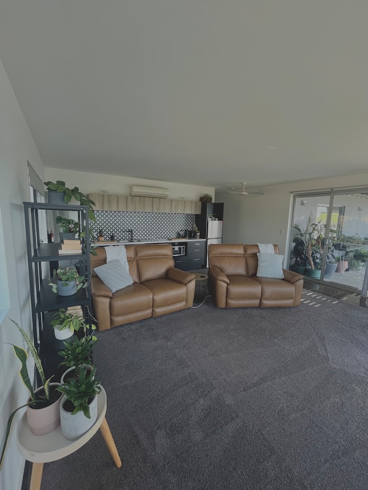 Fourteen Wattle Grove - Orford