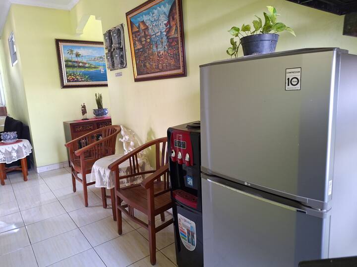 Guest House In Pamulang(entire Floor In 2nd Floor) - Jakarta