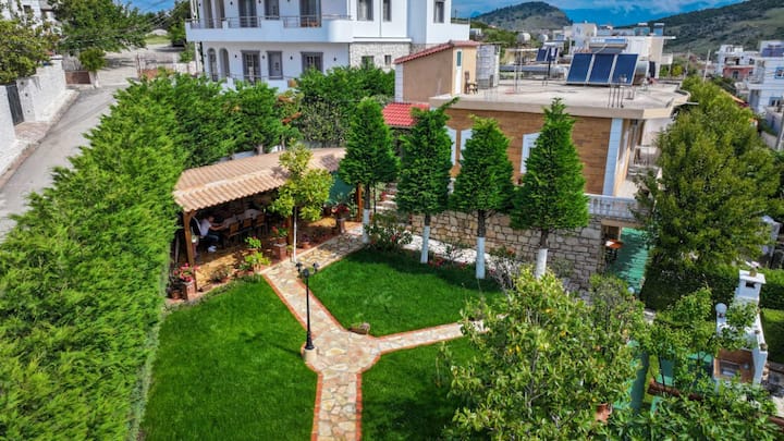 Little Paradise Ksamil!Villa M.Cako!