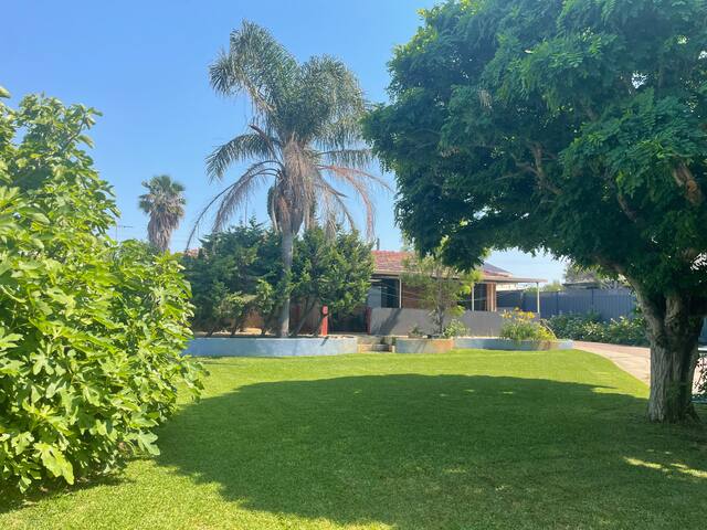 Large group bookings: Beach house with 2 villas gallery image 4