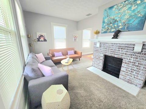 Top performing Airbnb: Home to yourself! Walk to Spooky Nook & Main St. in Hamilton