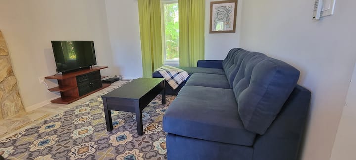 Raleigh Oasis Close To It All - Raleigh, NC