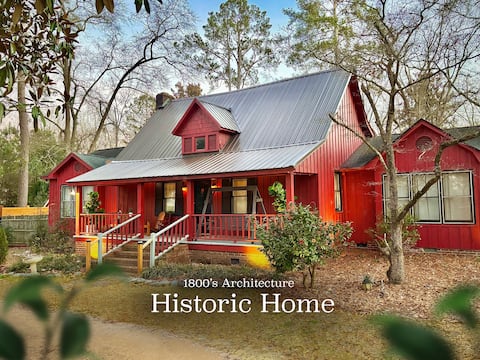 Farmhouse KingMaster near DT, USC, FtJackson! Pets